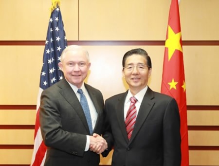 China y Estados Unidos promueven una cooperación antidroga y de seguridad cibernética  - ảnh 1