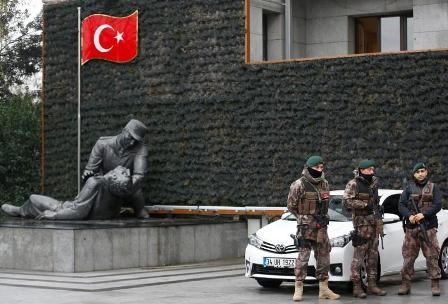Turquía detiene a 143 sospechosos vinculados con el Estado Islámico - ảnh 1