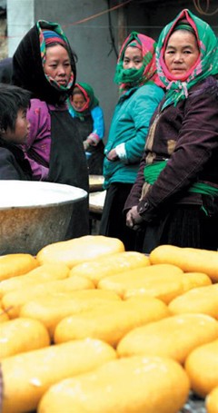 La gastronomía de la etnia Mong en la celebración del Año Nuevo - ảnh 3