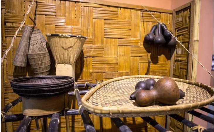 Museos vietnamitas renuevan sus actividades para acercarse más al público - ảnh 1