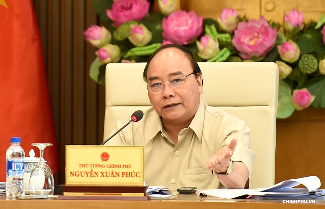 Gobierno vietnamita analiza 10 temas importantes para el desarrollo del país - ảnh 1