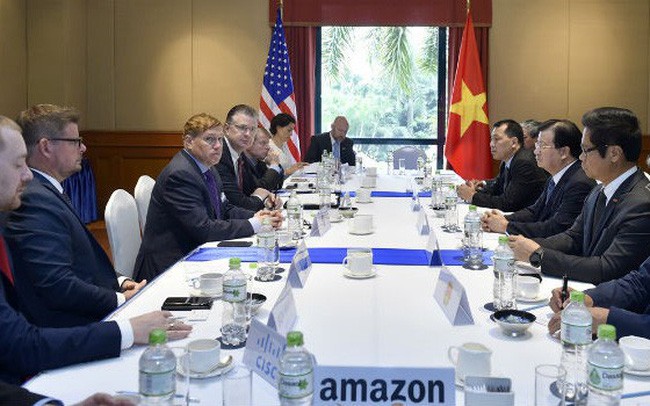 Dirigente vietnamita se reúne con representantes de grandes empresas estadounidenses - ảnh 1