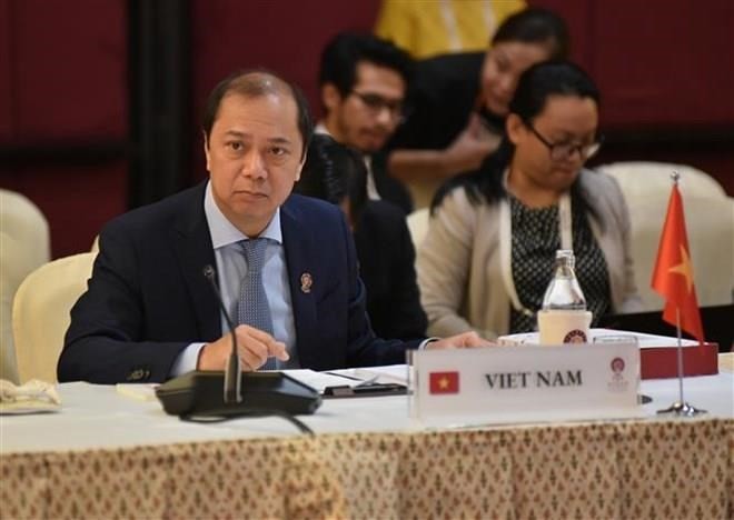Vietnam asiste a reuniones de Asean y sus socios en Tailandia - ảnh 1