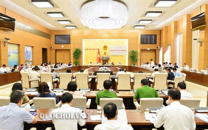 Comité Judicial del Parlamento vietnamita analiza informes gubernamentales y sectoriales - ảnh 1