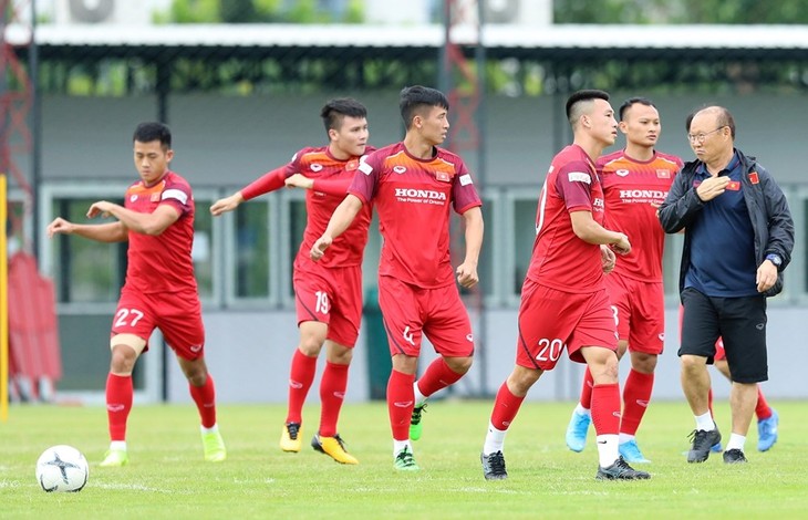 Equipos de fútbol masculino de Vietnam y Tailandia se encontrarán en tierra tai - ảnh 1