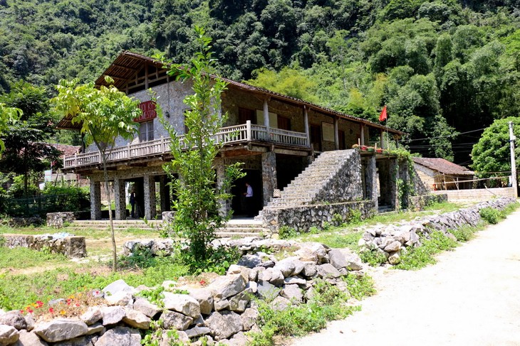 La originalidad de las casas de piedra de los Tay en Cao Bang  - ảnh 1