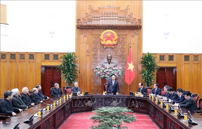 Primer ministro de Vietnam se reúne con delegados religiosos - ảnh 1
