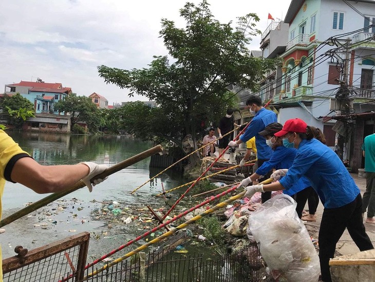 Jóvenes de Bac Ninh promueve campaña de decir No a los residuos plásticos - ảnh 2