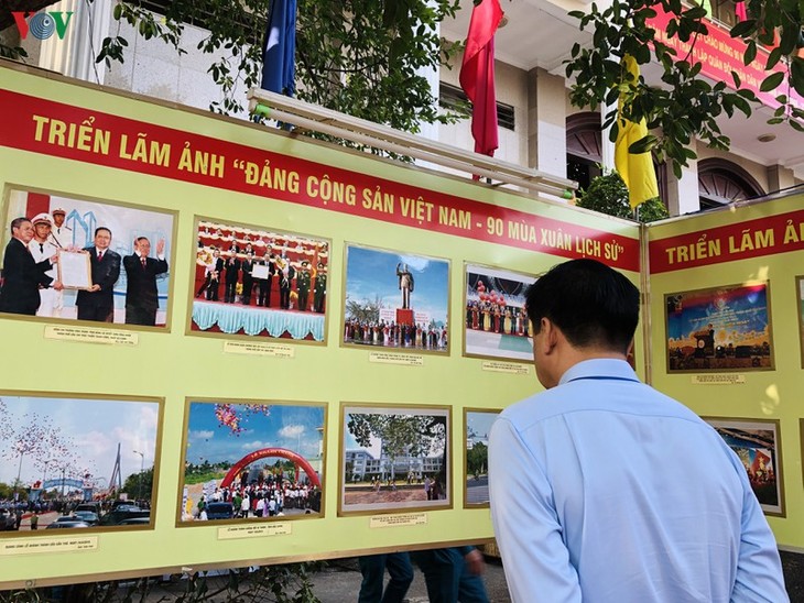 Can Tho celebra exposiciones sobre historia del Partido Comunista y el Ejército de Vietnam - ảnh 1