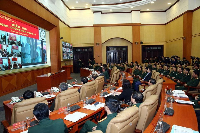 Grandes simulacros contra el Covid-19 en Hanói y Ciudad Ho Chi Minh - ảnh 2