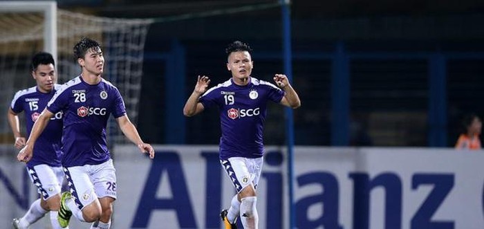 Gol de tiro libre de futbolista vietnamita entre los mejores de AFC - ảnh 1
