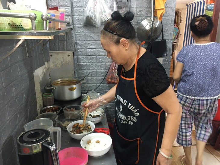 Bun rieu cua, el típico plato vietnamita entre las mejores comidas asiáticas - ảnh 1