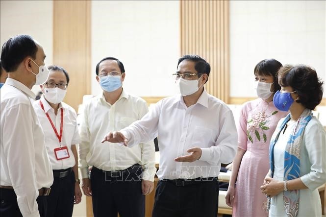 Vietnam insiste en acelerar la producción doméstica de vacunas contra covid-19 - ảnh 1