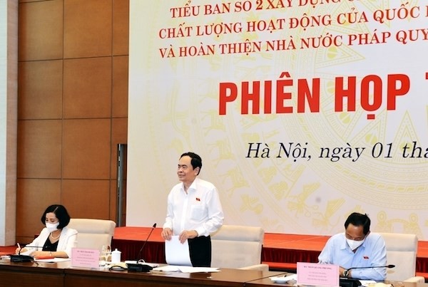 Instan a mejorar las actividades legislativas para la construcción del Estado de derecho socialista de Vietnam - ảnh 1