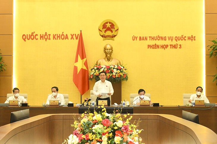Concluye la tercera reunión del Comité Permanente de la Asamblea Nacional  - ảnh 1