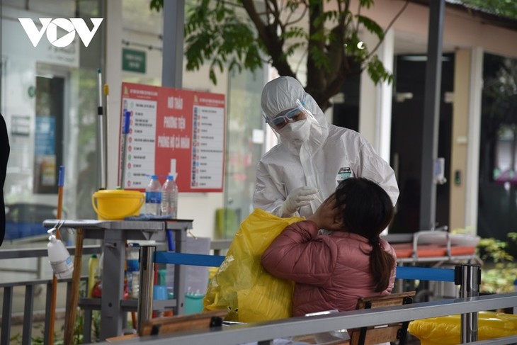 Otro día con más de 15 mil infecciones con covid-19 registrados en Vietnam - ảnh 1