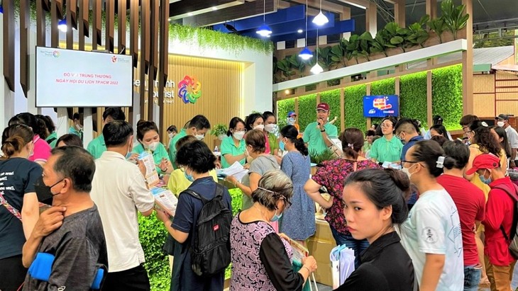 Ciudad Ho Chi Minh alista diversas ofertas turísticas para la temporada alta del verano  - ảnh 1