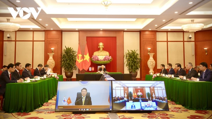 Líderes de Vietnam y Corea del Sur destacan la importancia de la asociación estratégica binacional - ảnh 2