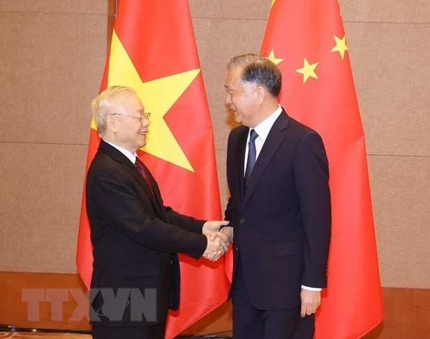 Líder partidista de Vietnam sostiene encuentros con altos dirigentes chinos - ảnh 2