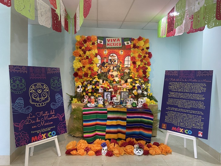 Altar mexicano del Día de Muertos instalado en Hanói  - ảnh 2