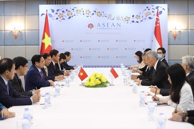 Premier de Vietnam se reúne con homólogos de Canadá, Australia y Singapur - ảnh 3
