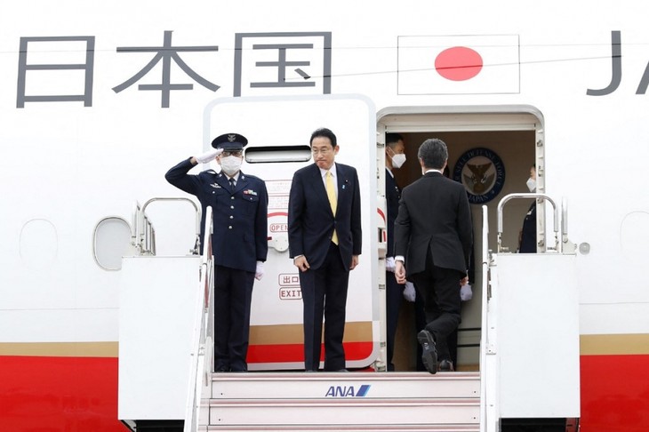 Primer ministro japonés visita Corea del Sur por primera vez en más de una década  - ảnh 1