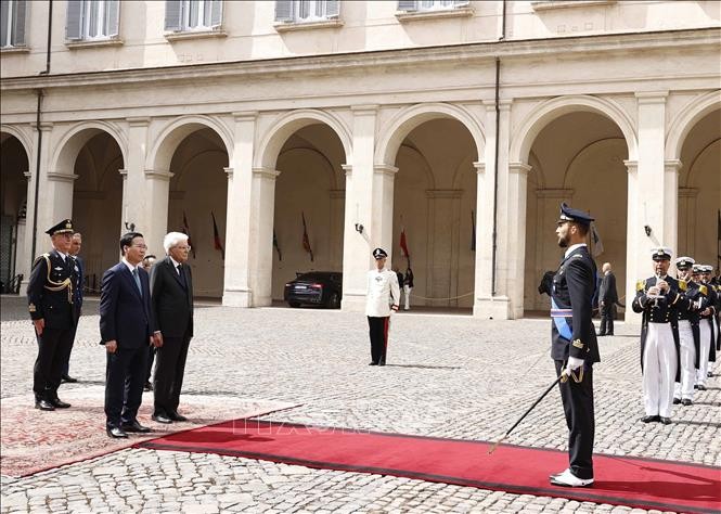 Presidente de Italia dialoga con su par Vo Van Thuong - ảnh 1