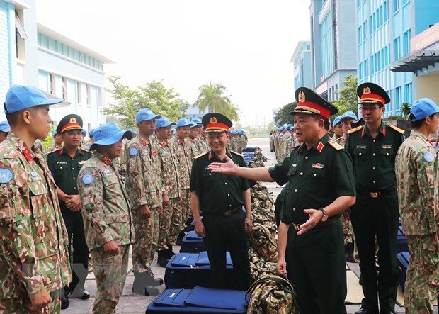 Ingenieros militares vietnamitas preparan  300 toneladas de mercancías para su misión en Abyei - ảnh 1