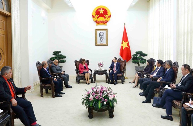 Resaltan significado de la visita a Vietnam de la vicepresidenta de la Asamblea Nacional de Cuba  - ảnh 1