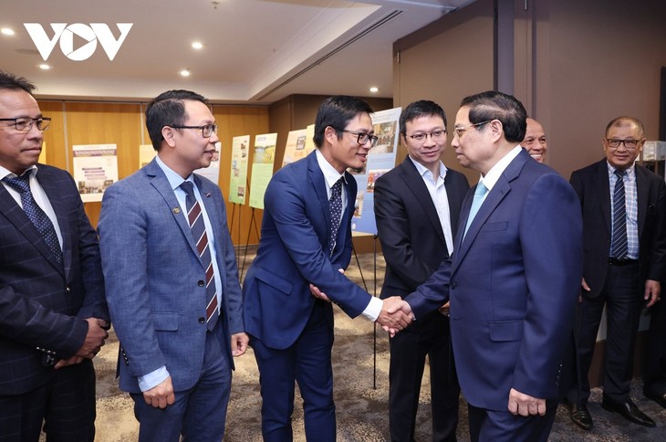 Pham Minh Chinh sostiene encuentros con la Asociación de Empresarios Vietnamitas en Australia - ảnh 1