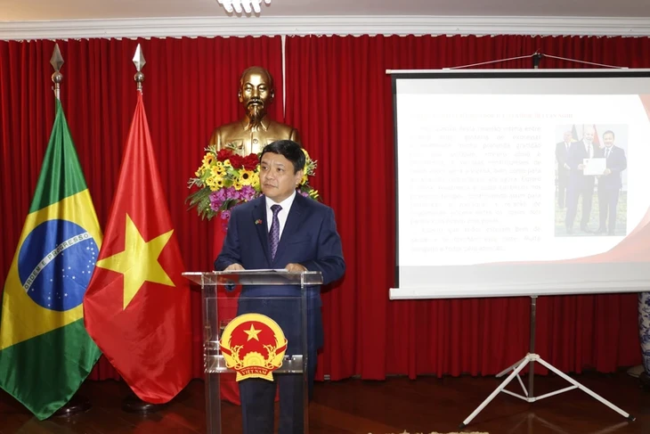 Embajada de Vietnam en Brasil celebra 35º aniversario de relaciones diplomáticas - ảnh 1