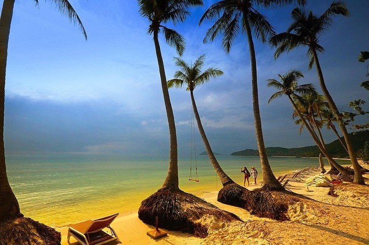 Isla vietnamita entre destinos atractivos para vacaciones tropicales ideales - ảnh 1