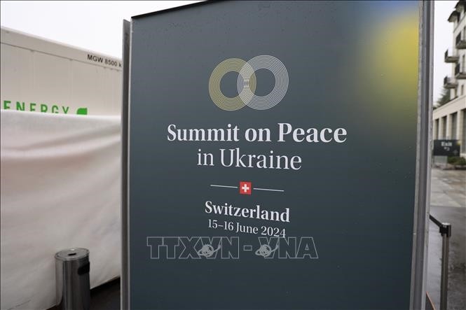 La Cumbre por la Paz en Ucrania celebra su primer día en Suiza - ảnh 1