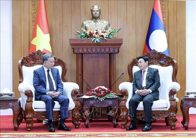 Presidente To Lam dialoga con líder de la Asamblea Nacional de Laos - ảnh 1