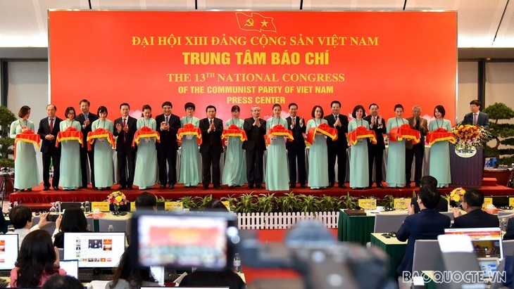 Le Centre de presse du 13e Congrès national du Parti communiste vietnamien inauguré - ảnh 1