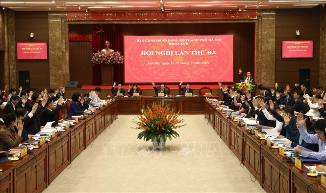 Hanoï prévoit 10 programmes pour mettre en œuvre la résolution du 13e Congrès national du Parti - ảnh 1