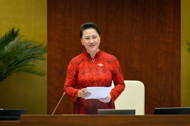 Nguyên Thi Kim Ngân relevée de ses fonctions de présidente de l’Assemblée nationale et du Conseil électoral national - ảnh 1