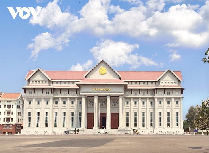 Renforcer la solidarité spéciale et la confiance mutuelle Vietnam - Laos - ảnh 2