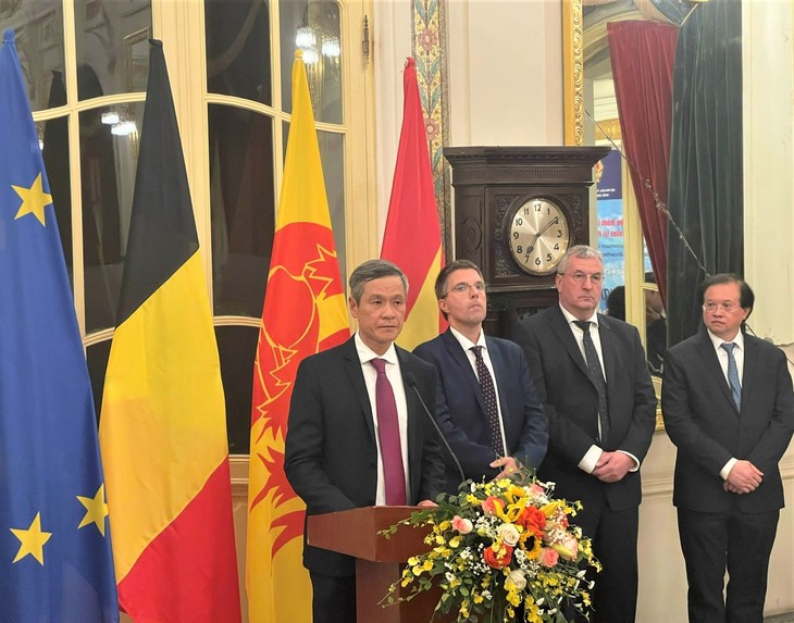 Les 25 ans de la Délégation Wallonie-Bruxelles au Vietnam - ảnh 1