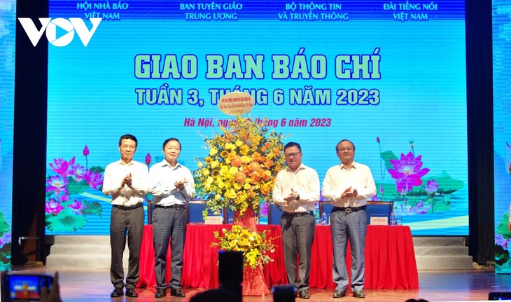 Les organes du pouvoir central veulent renforcer leur coopération avec la Voix du Vietnam - ảnh 1