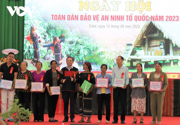 Participation de Trân Luu Quang à la “Journée pour la protection de la sécurité nationale - ảnh 1
