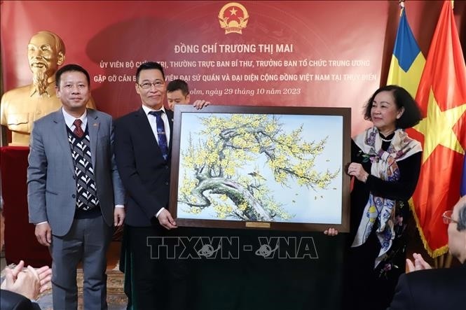 Le Vietnam et la Suède renforcent leur coopération multiforme - ảnh 2