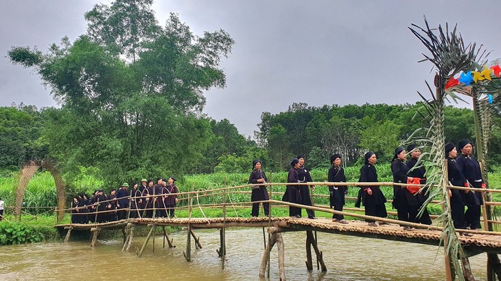 Le marché de l'amour de Xuân Duong: Entre tradition et tourisme - ảnh 1