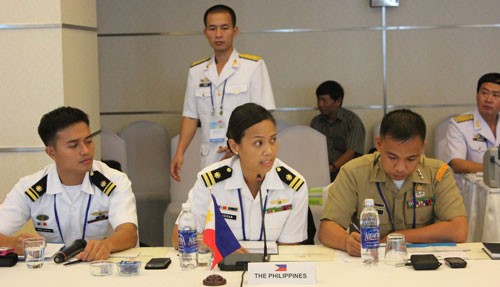การพบปะสังสรรค์ทหารเรือรุ่นใหม่อาเซียนปี 2012 - ảnh 1