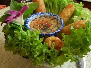 เปิดเทศกาลวัฒนธรรมอาหารเอเชียตะวันออกเฉียงใต้ในประเทศไทย - ảnh 1