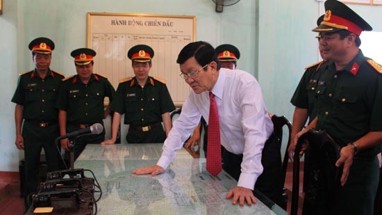 ท่าน Truong Tan Sang ประธานแห่งรัฐไปราชการที่จังหวัด Phu Tho - ảnh 1