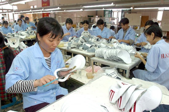 อุตสาหกรรมรองเท้าหนังเวียดนามส่งเสริมตลาดภายในประเทศเพื่อการพัฒนาอย่างยั่งยืน - ảnh 1