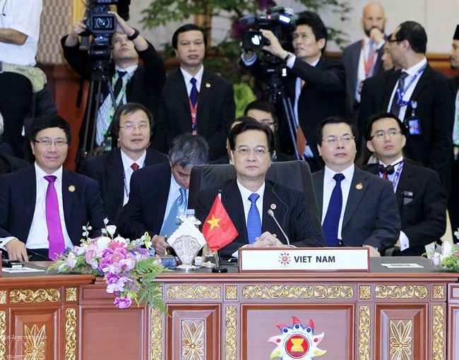 เวียดนามมีส่วนร่วมที่สำคัญต่อการประชุมผู้นำอาเซียนครั้งที่ 23 - ảnh 1