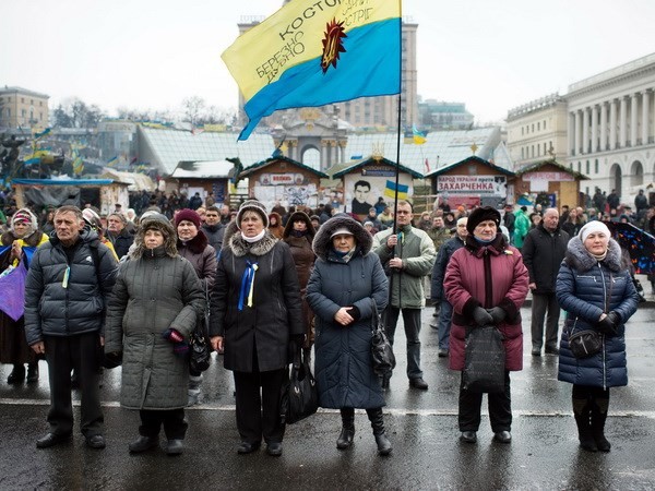 ประธานาธิบดียูเครนตกลงจัดตั้งรัฐบาล “ปลอดการเมือง” - ảnh 1