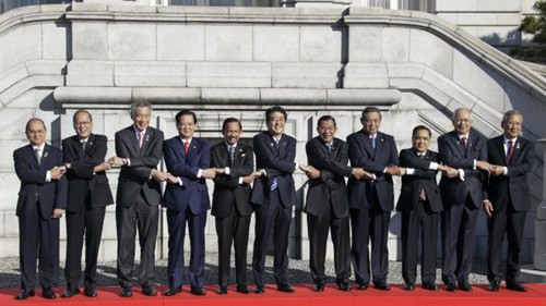 ญี่ปุ่นให้คำมั่นที่จะช่วยเหลือบรรดาประเทศอนุภูมิภาคแม่น้ำโขงต่อไป - ảnh 1